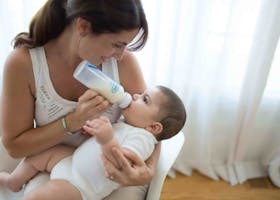 Mengatasi Bayi Kolik dengan Botol Susu Dr. Browns