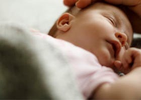 Mengenal Siklus Tidur Bayi