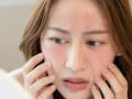 Nggak Bikin Break Out! 8 Rekomendasi Facial Wash Untuk Kulit Sensitif