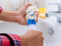 Panduan Cara Mencuci Botol Susu Bayi dengan Betul Agar Tidak Bau