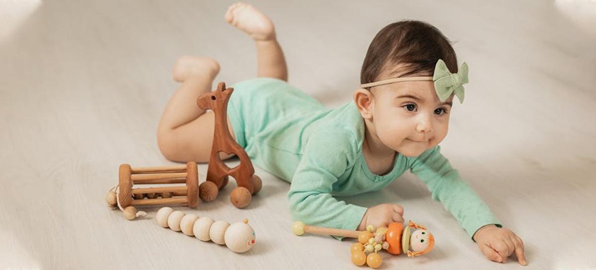 Pilihan 145 Nama Bayi Huruf R Untuk Anak Perempuan Modern Ibupedia