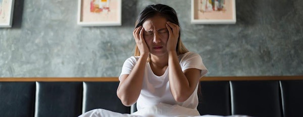Stress Dan Dehidrasi, Bisa Picu Sakit Kepala Saat Bangun Tidur