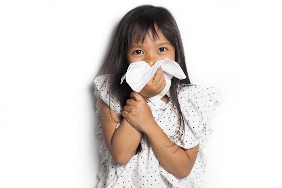 Tak Perlu Panik! Ini Tips Ampuh Atasi Anak Batuk Pilek Tanpa Obat