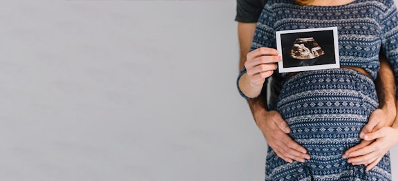 Tips Agar Ibu Hamil Tetap Sehat Saat Menjalankan Puasa